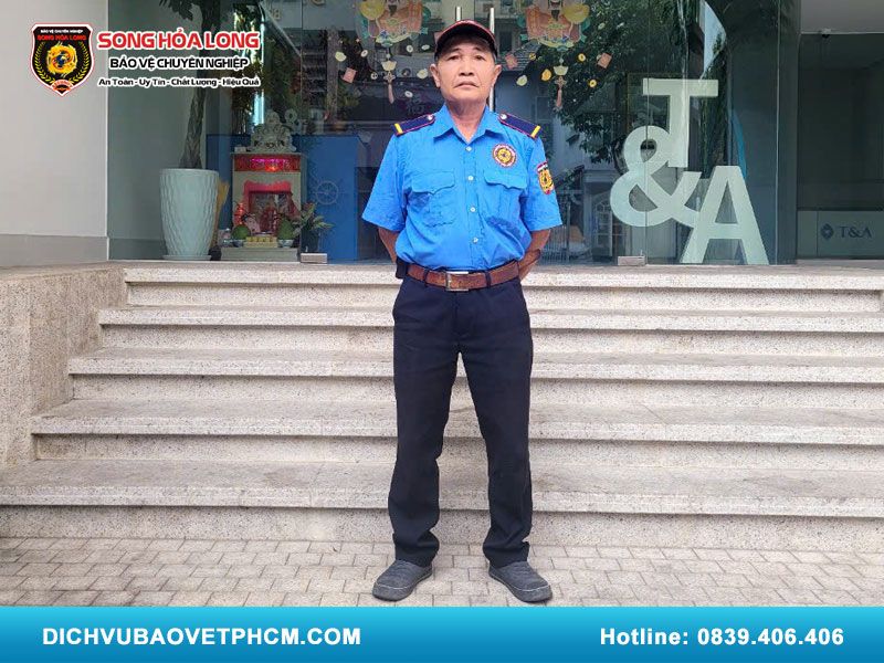 Bảo vệ 60 tuổi ở Bình Dương