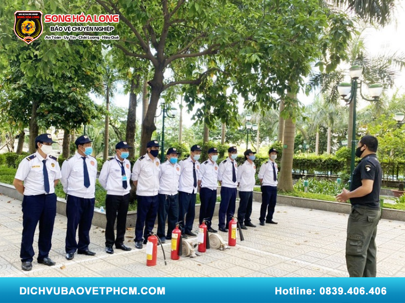 Lương bảo vệ Vincom
